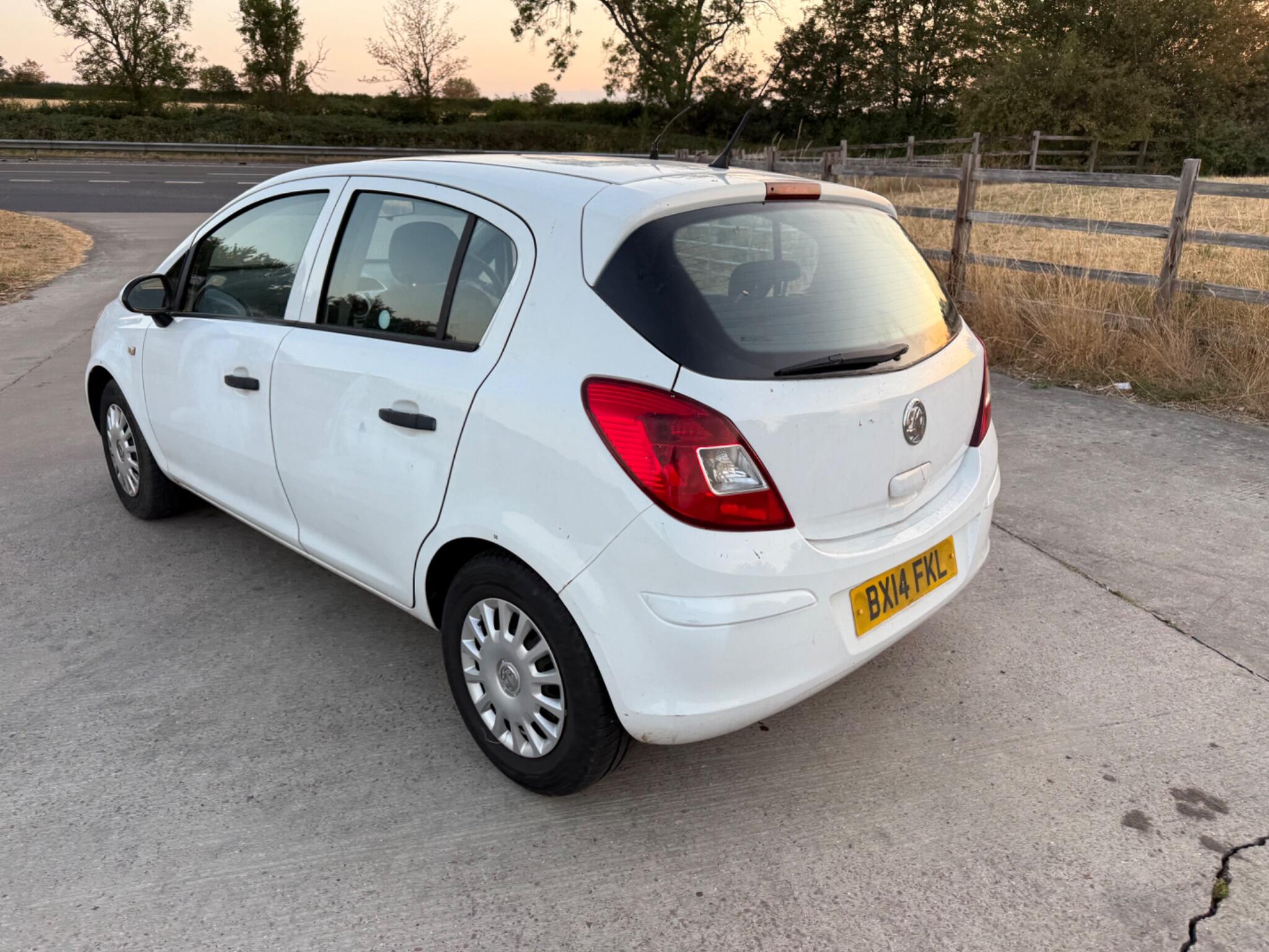 Vauxhall Corsa 1.3 CDTi ecoFLEX S Euro 5 (s/s) 5dr (A/C) — photo 50 of 74